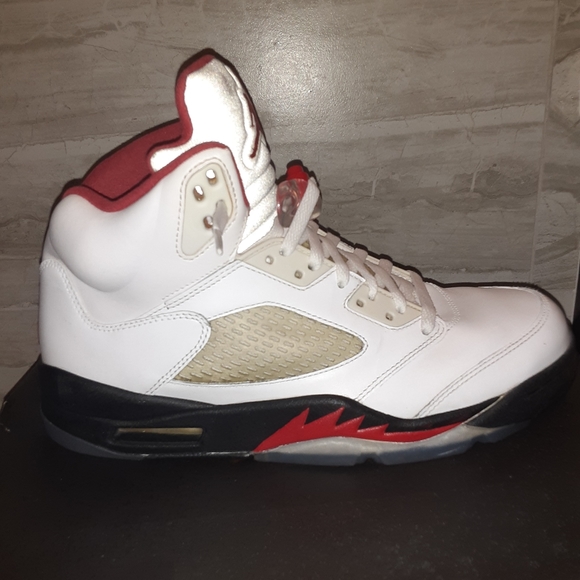 Jordan Retro 5 Fire Red 2013 - Picture 4 of 5